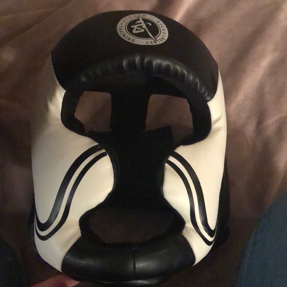 Taekwondo equipment - Picture 5 of 8